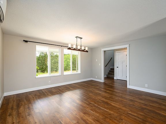 5th image of 325 Kellisha Ln