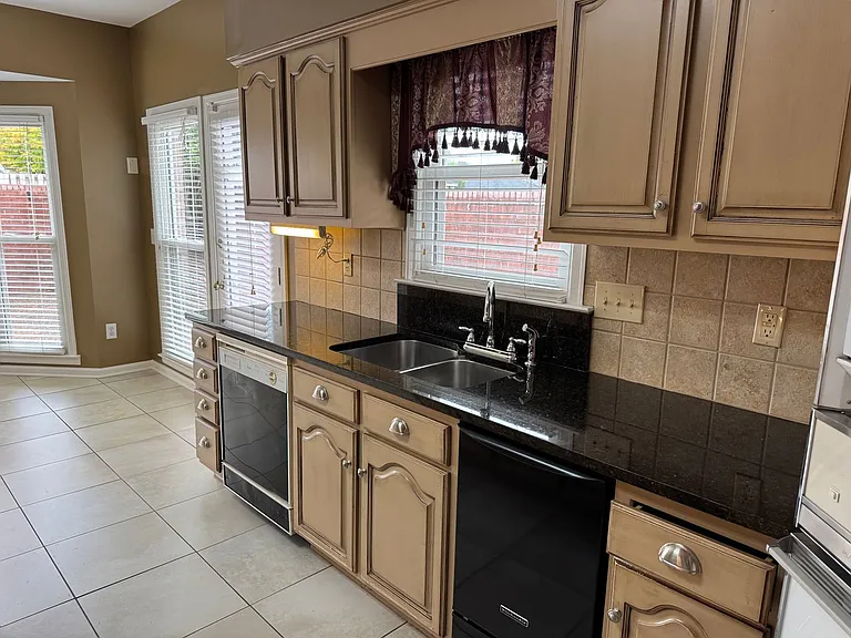 8636 Harvest Ridge Dr — Photo 11