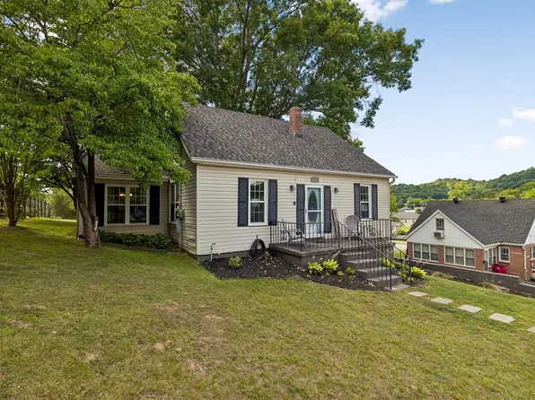 313 Cullum St, Carthage, TN 37030