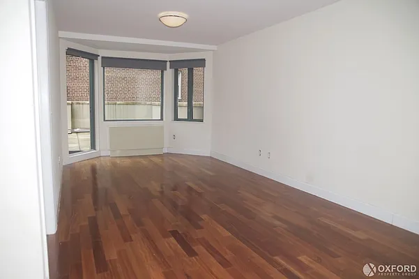 Rented by Oxford Property Group | media 11