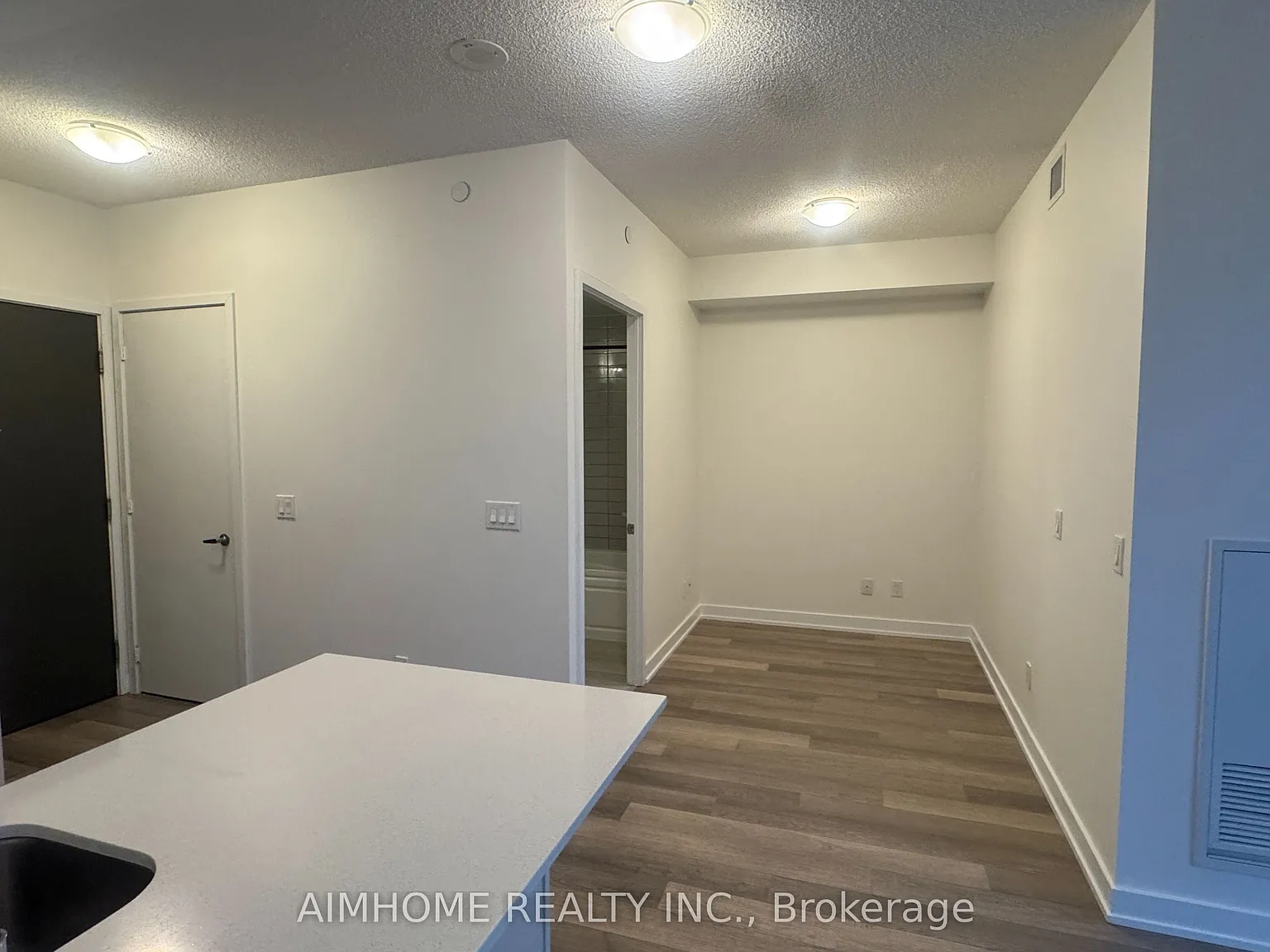 2 bed, $2,450 — Photo 2