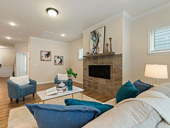 5th image of 2619 Bordwell Grant Dr