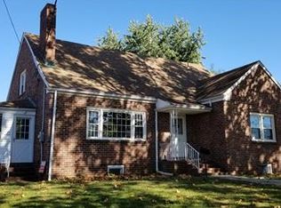 123 Hillcrest Ave, Edison, NJ 08817