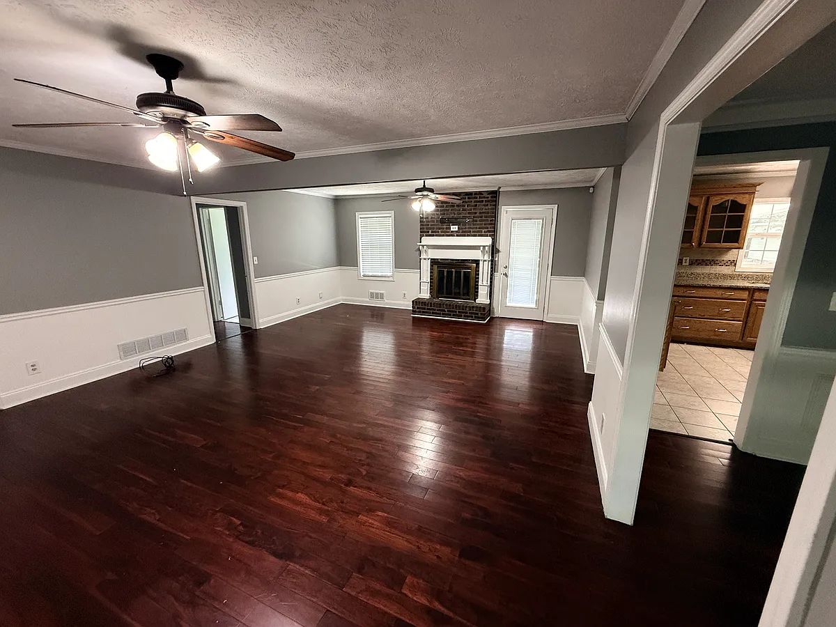 Building Photo - 2803 Skyland Dr