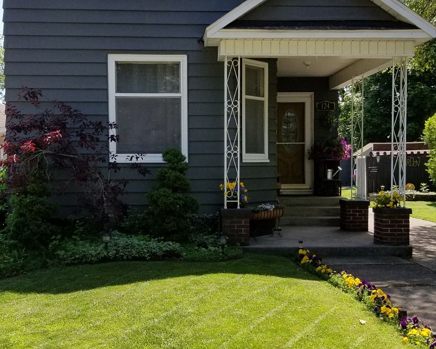 1st image of 124 W 27th St
