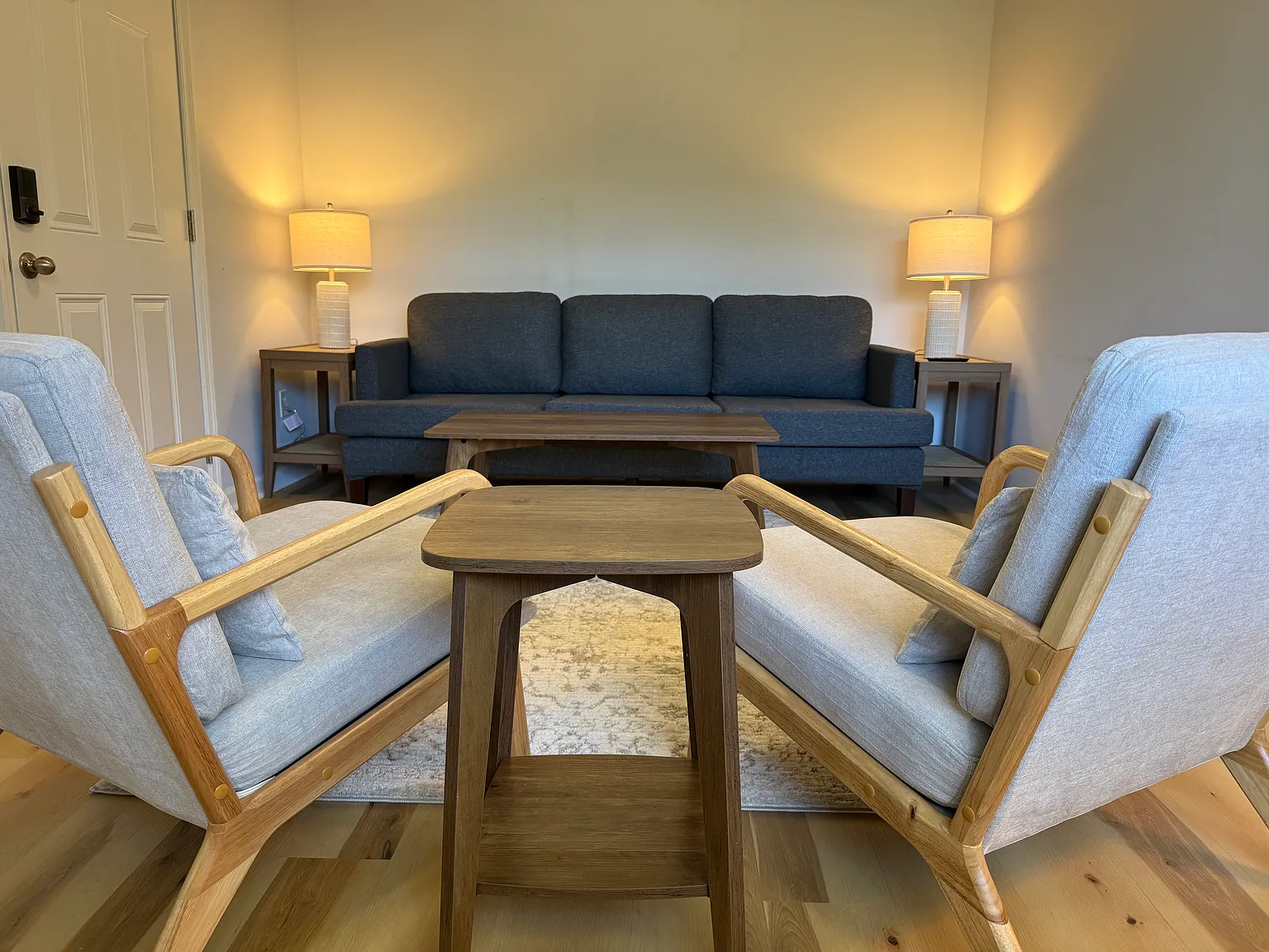 2 bed, 750 sqft, $2,000 — Photo 1