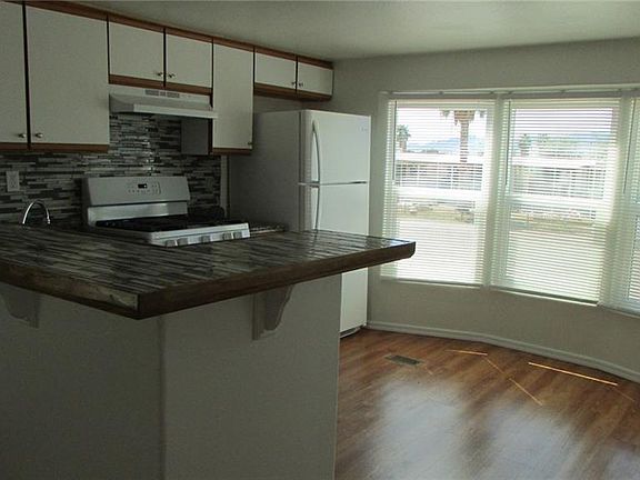 4th image of 4458 S Estado Way
