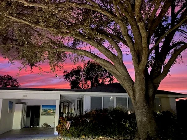 6948 Curtiss Ave, Sarasota, FL 34231