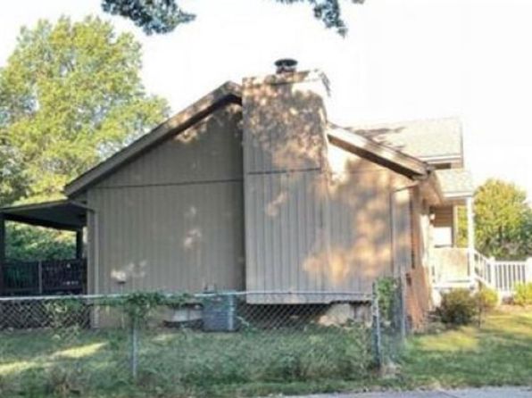 15703 W 151st Ter, Olathe, KS 66062