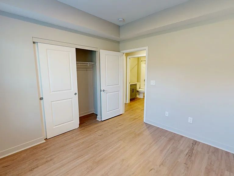 Remington Lake Apartments — Photo 26