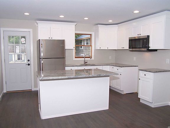 5th image of 147 Huguenot Dr