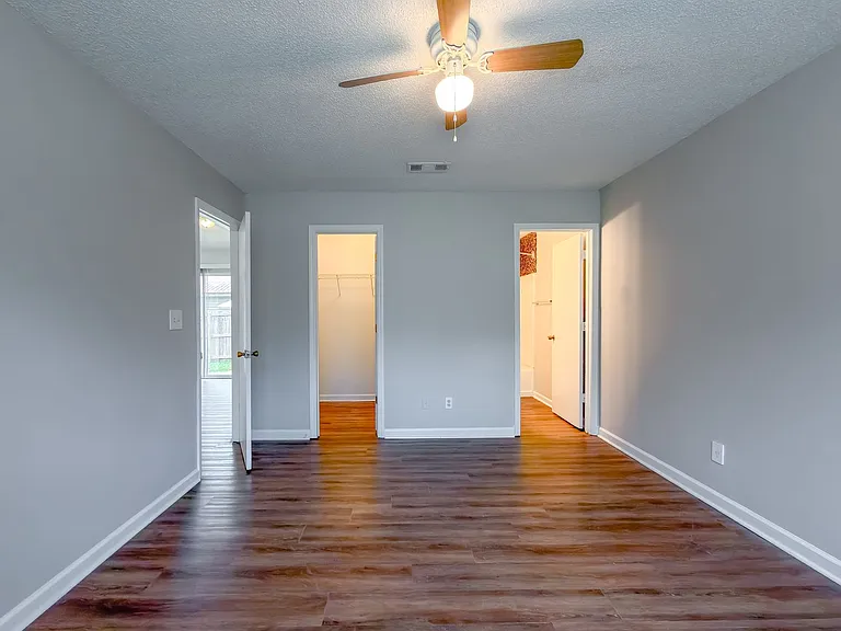 1367 Idlewild Dr — Photo 20