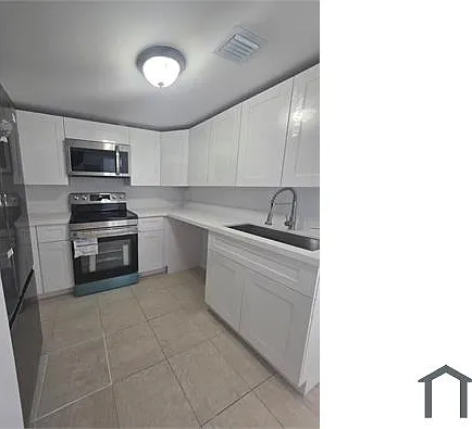 831 SW 3rd St — Photo 13