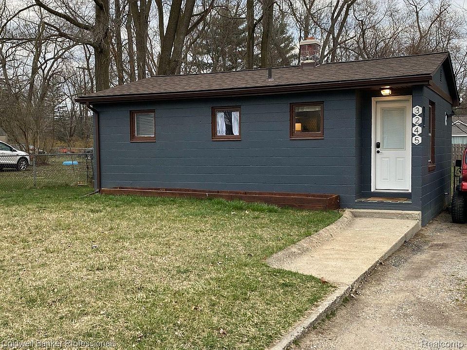 1st image of 3245 Greenlawn Ave