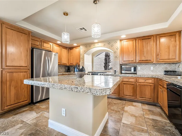 6877 Philharmonic Ave — Photo 11
