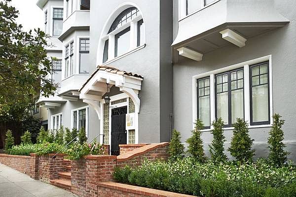 1st image of 833 Ashbury St APT 4