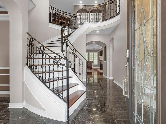 3rd image of 22118 Oakcreek Hollow Ln
