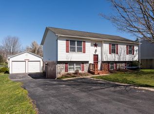 13 Orchard Dr, Waynesboro, VA 22980