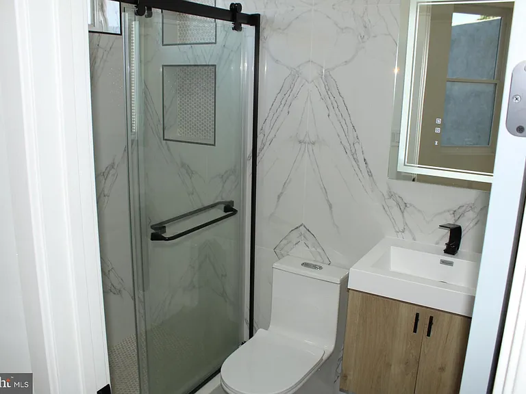3017 Ridge Ave #C — Photo 22
