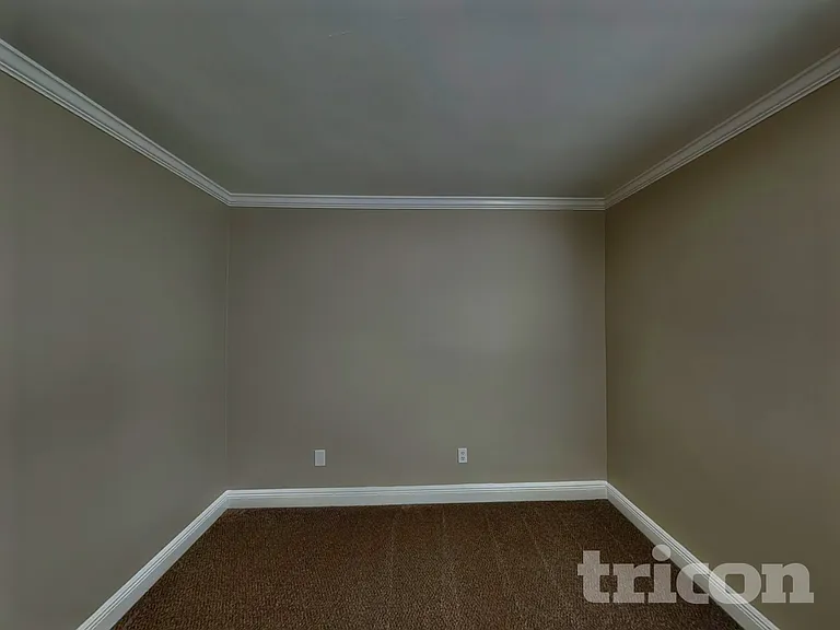6745 Biscayne Blvd — Photo 11