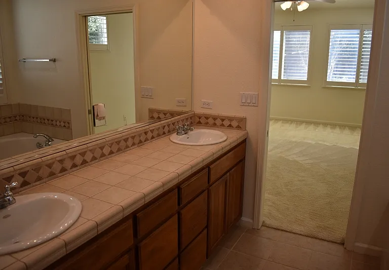2261 Pillsbury Rd — Photo 26