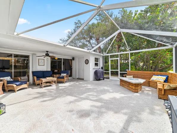 4504 Water Oak Court, Palm Beach Gardens, FL 33410