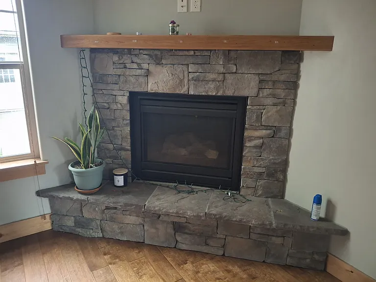 3689 Pipestone St — Photo 4
