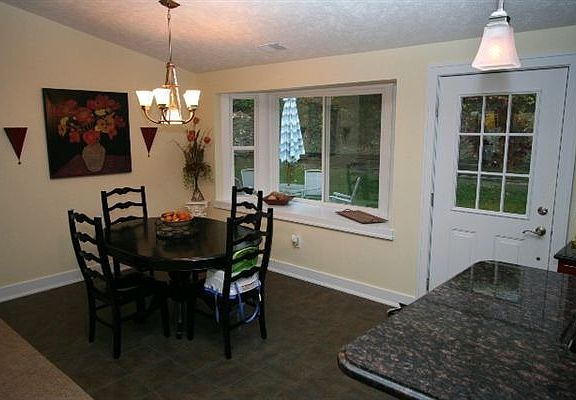 Dining Area - web
