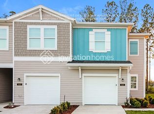 565 Cherry Ridge Dr, Orange Park, FL 32065