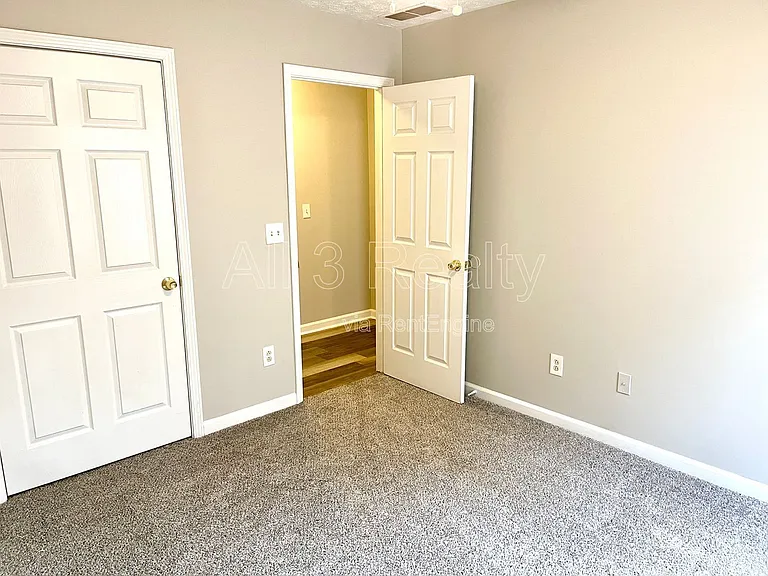 460 Mountainview Dr — Photo 13