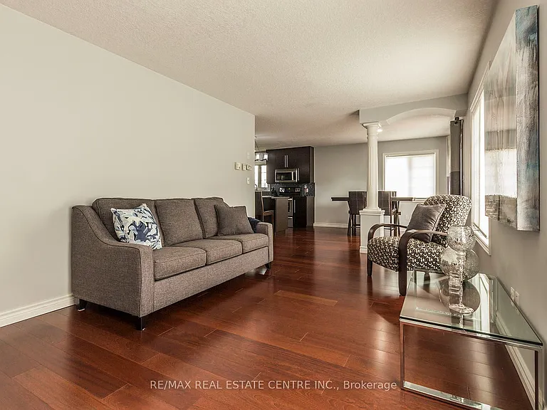 44 Lemon Grass St — Photo 13