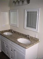 4th image of 811 E Lucille Ave