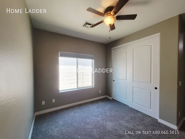 9030 S 10th Dr — Photo 16