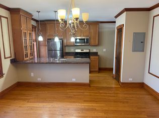 1711 W Belle Plaine Ave #3A, Chicago, IL 60613
