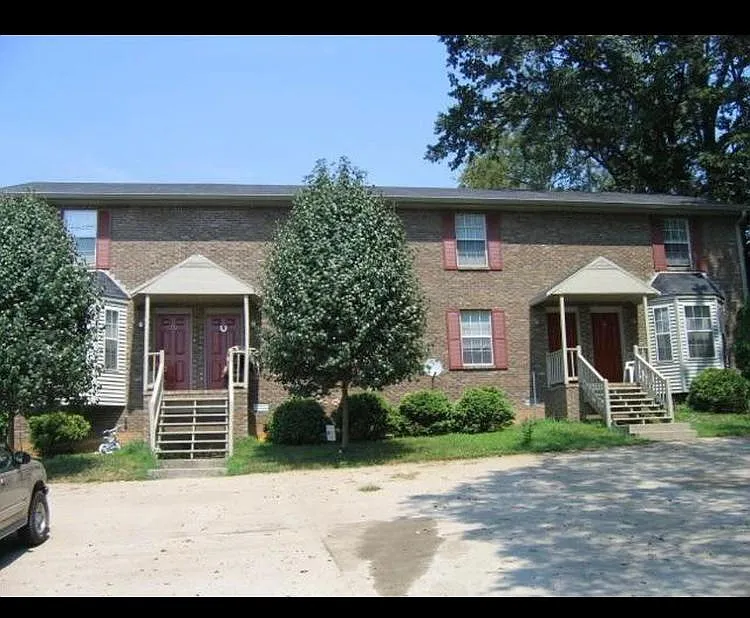 2447 Caroline Dr #C