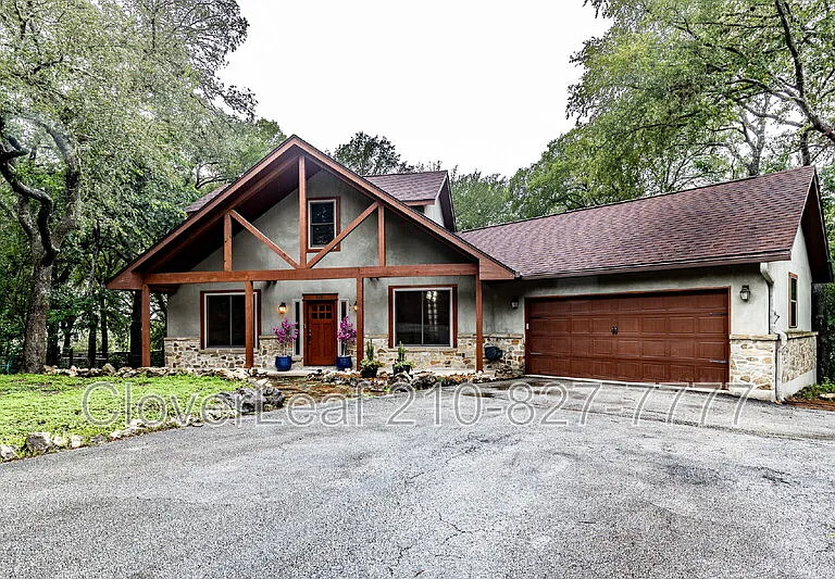 1025 Flaming Oak Dr — Photo 2