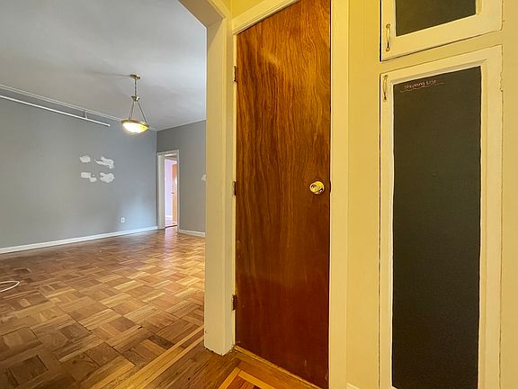 4th image of 490 Ocean Pkwy APT 12