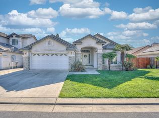 8551 N Heartland Way, Fresno, CA 93720