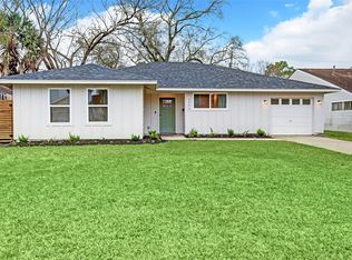 4009 Woodshire St, Houston, TX 77025