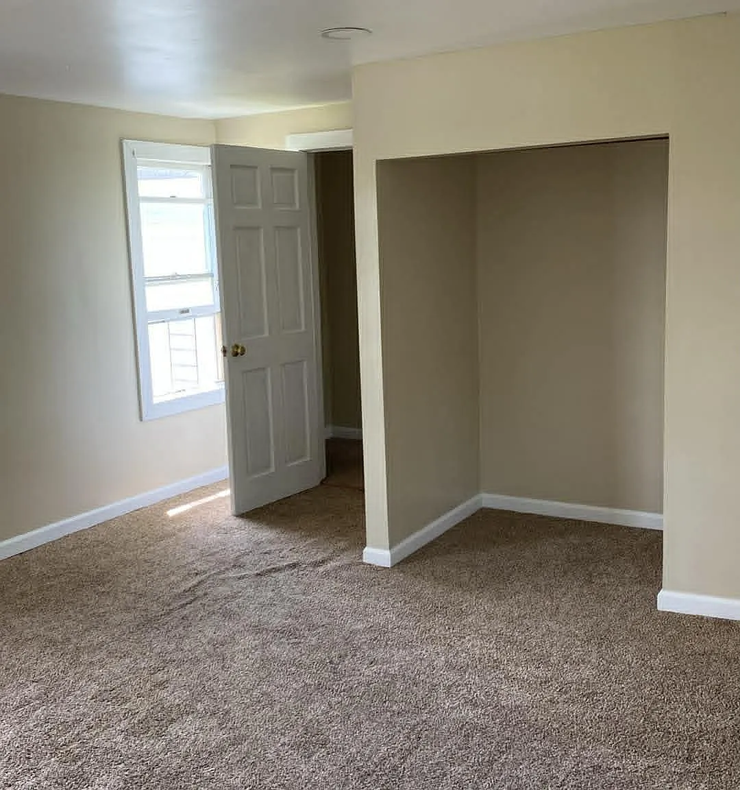 4 bed, 1672 sqft, $1,500 — Photo 2