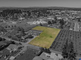 1661 E Lincoln Rd, Woodburn, OR 97071