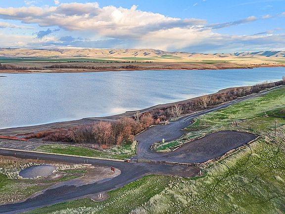 5th image of 70981 SW Douglas Dr