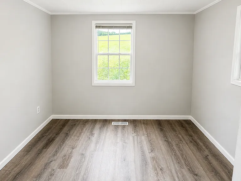 856 Lake City Hwy — Photo 13
