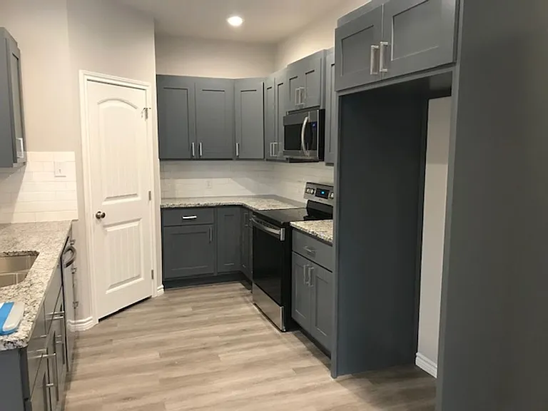 2850 Melissa Ln — Photo 3