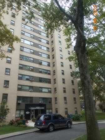 1st image of 4 Fordham Hill Oval APT 7-A