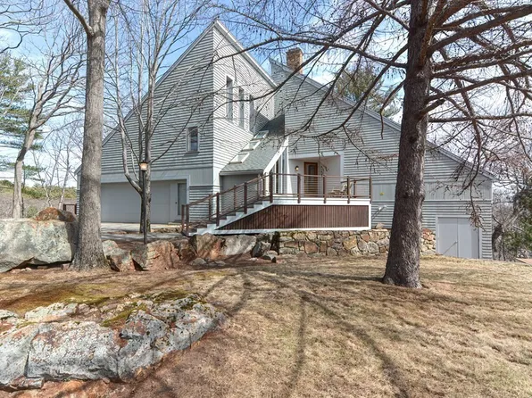 6 Tanglewood Rd, Manchester, MA 01944
