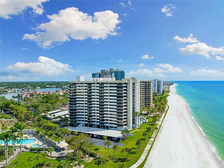 4005 Gulf Shore Blvd N #700 — Photo 5