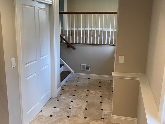 Travertine entrance foyer