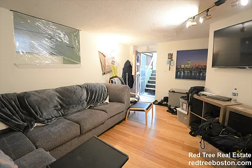 21 Kinross Rd #1 Photo 1