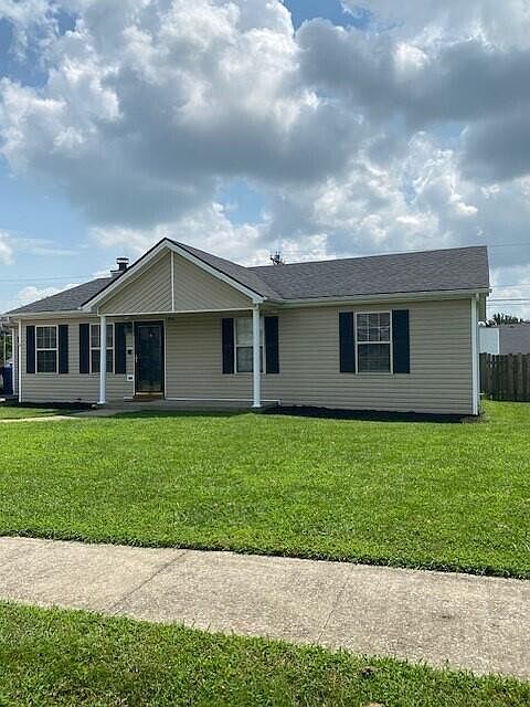 1st image of 704 Pinoak Dr